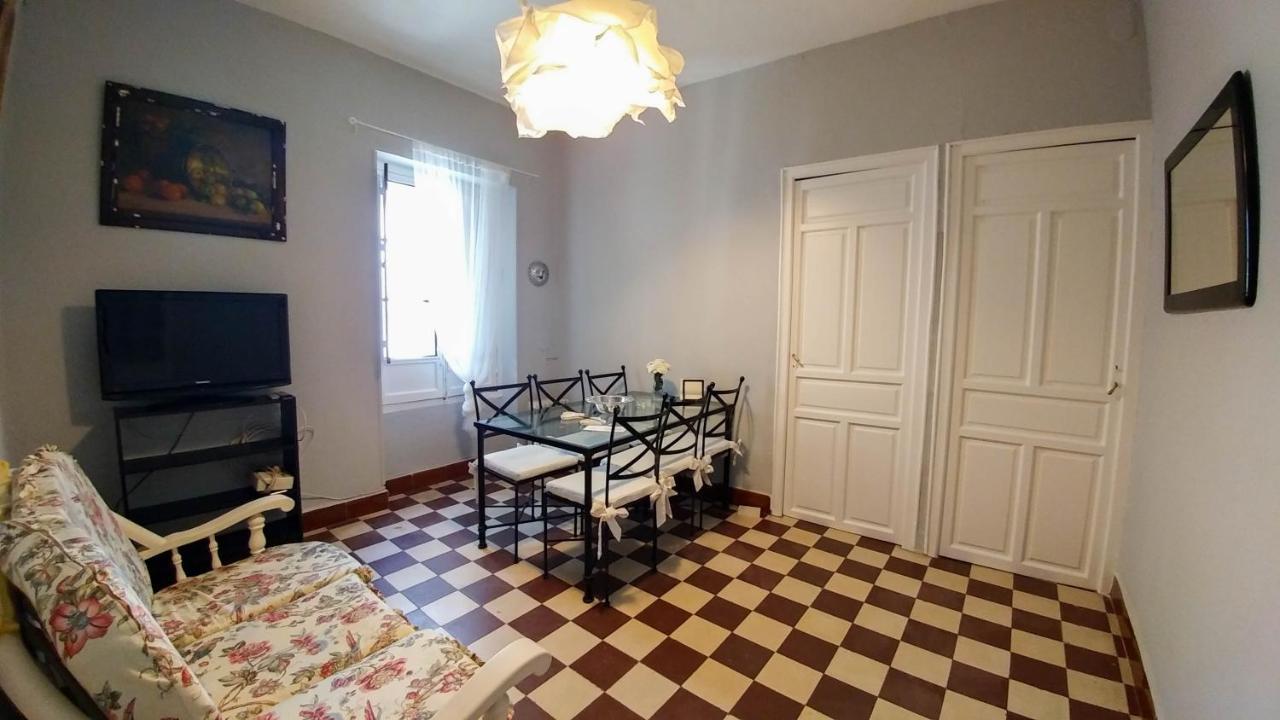 Apartamento Plaza De Dona Elvira 8 Siviglia Esterno foto